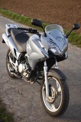 Honda Varadero XL 125 V  - HONDA XL 125