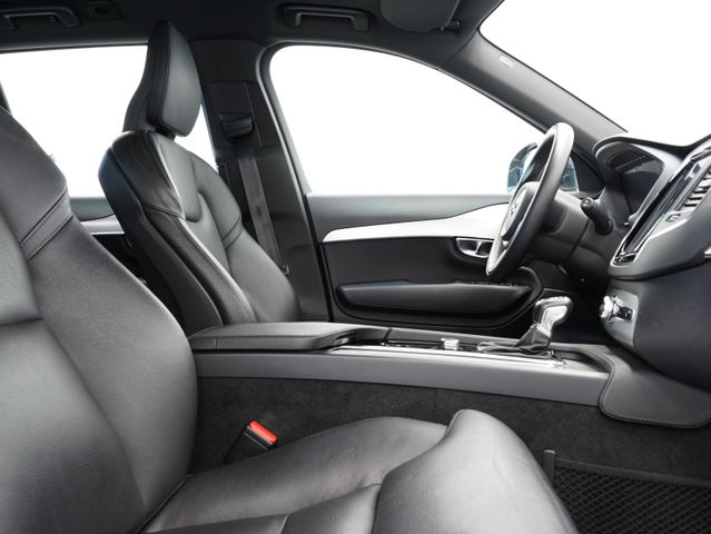 Fahrzeugabbildung Volvo XC90 D5 AWD Momentum LEDER/NAVI/LED/ACC