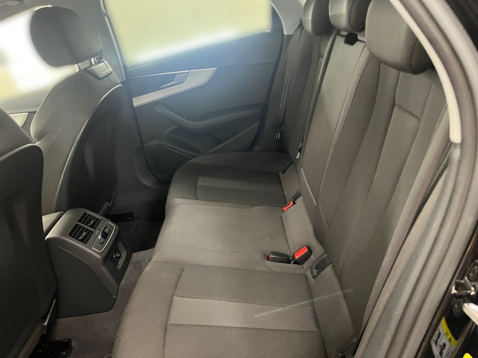 Audi A4 - Bild 10