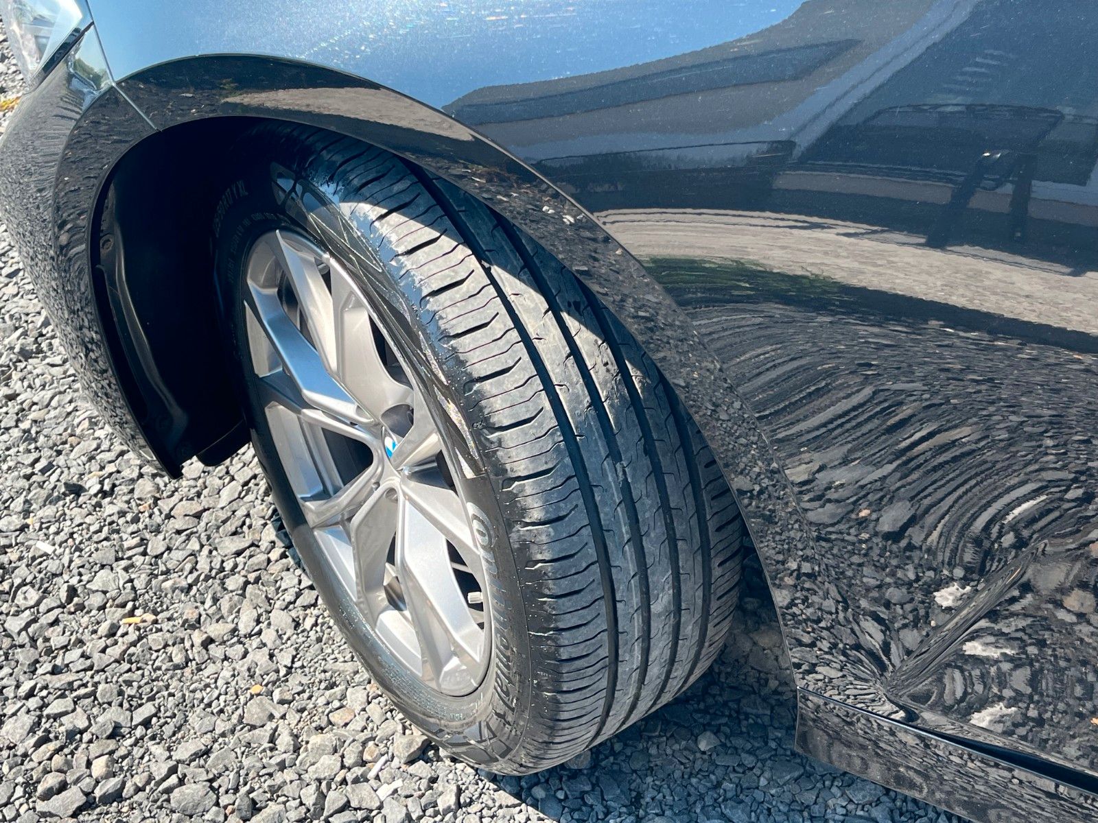 Fahrzeugabbildung BMW 320d xDrive Aut. SPORT LINE Navi LED AHK M Lenkr
