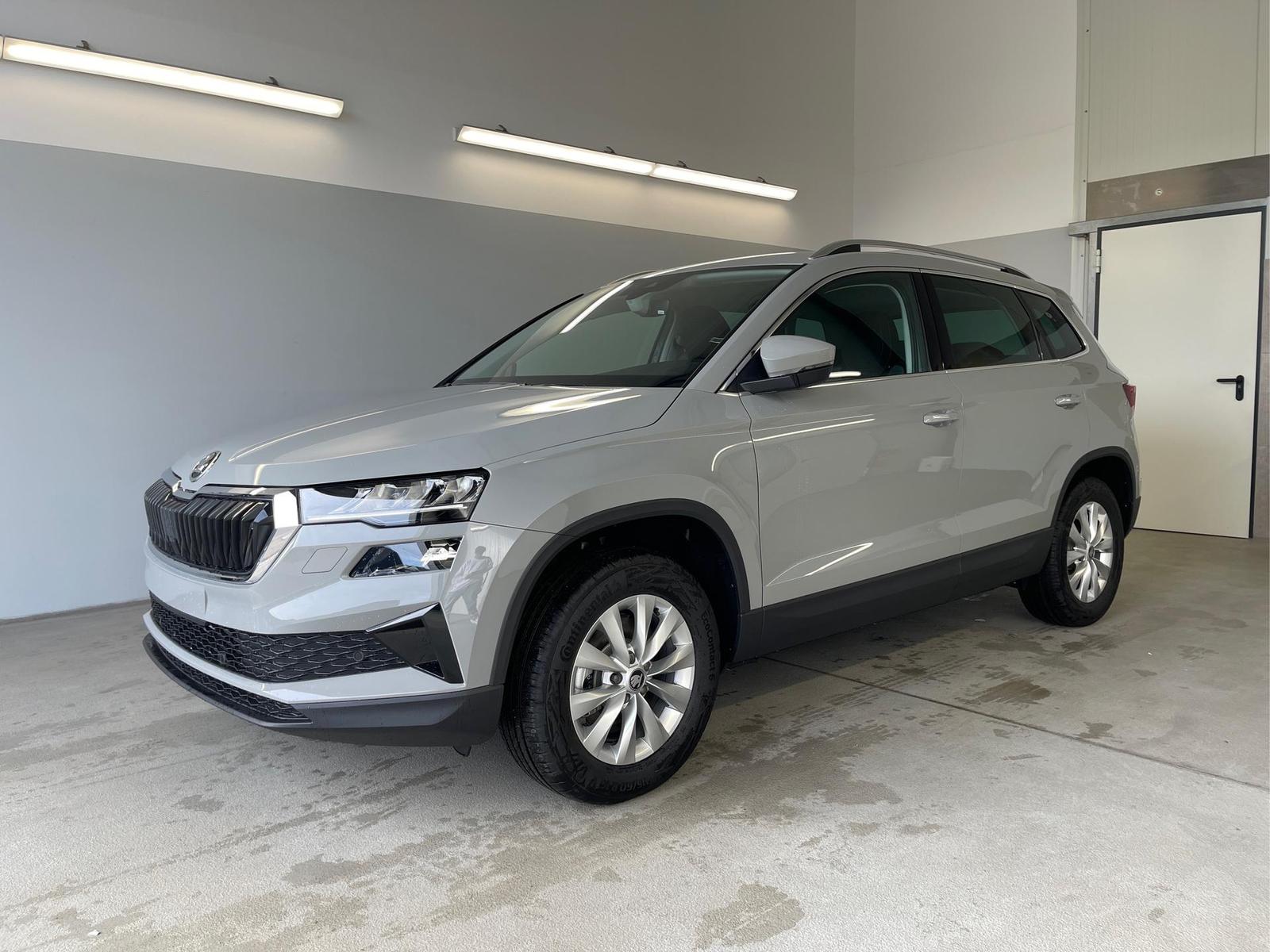 Skoda Karoq Selection 150PS TDI DSG 4x4 AHK+Navi+AC...