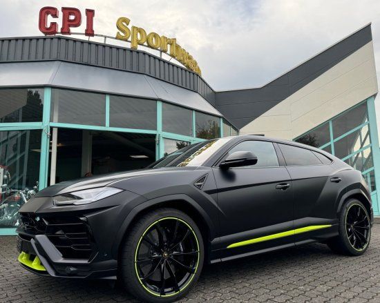 Lamborghini Urus Graphite Capsule