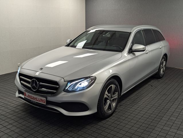 Mercedes-Benz E 220 Avantgarde+Navi+LED+KAM+El Sitze+ACC+Shzg 