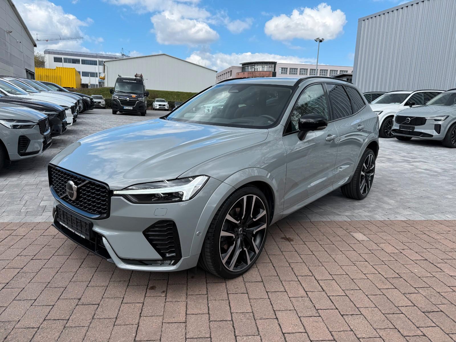 Volvo XC60 B4 AWD ULTIMATE DARK+STANDHZG+AHK+22"+LEDER