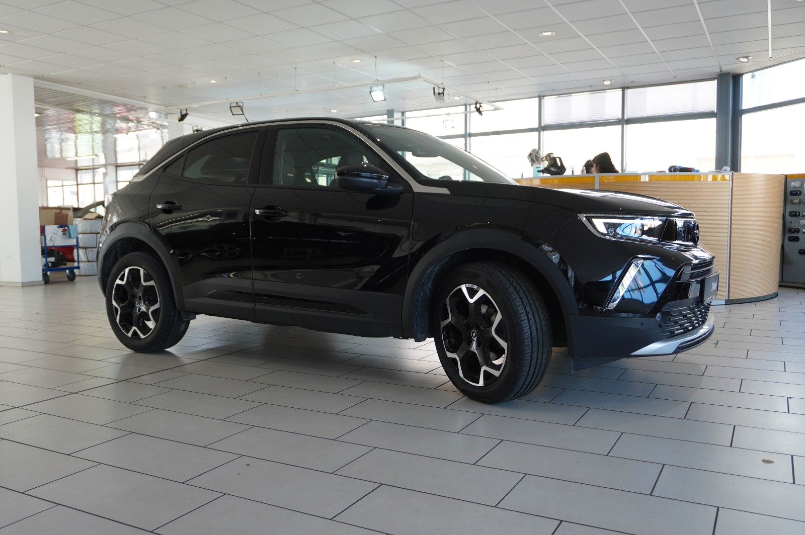 Fahrzeugabbildung Opel Mokka 1.2T ULTIMATE NAVI/LED/KAMERA/SPORT/SH/DAB