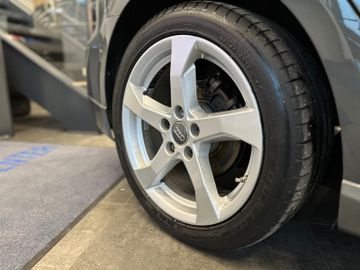 MYAUTOCENTER – Gebraucht- und Jahreswagen mit Werkstattservice in Pfaffenhofen Audi A3 Sportback sport *1. Hand*Klima*Navi*Xenon*BT*