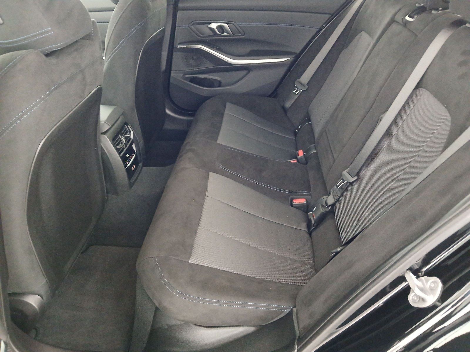 BMW 320 - Bild 12