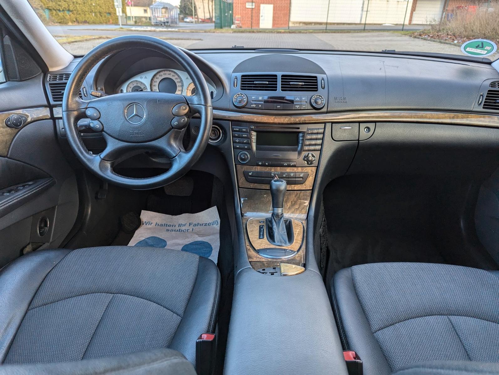 Mercedes-Benz E 220 T-Modell E 220 T CDI Avantgarde