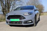 Ford Focus 2,0 EcoBoost ST - Ford Focus mit Benzin-Antrieb: Limousine, 2.0