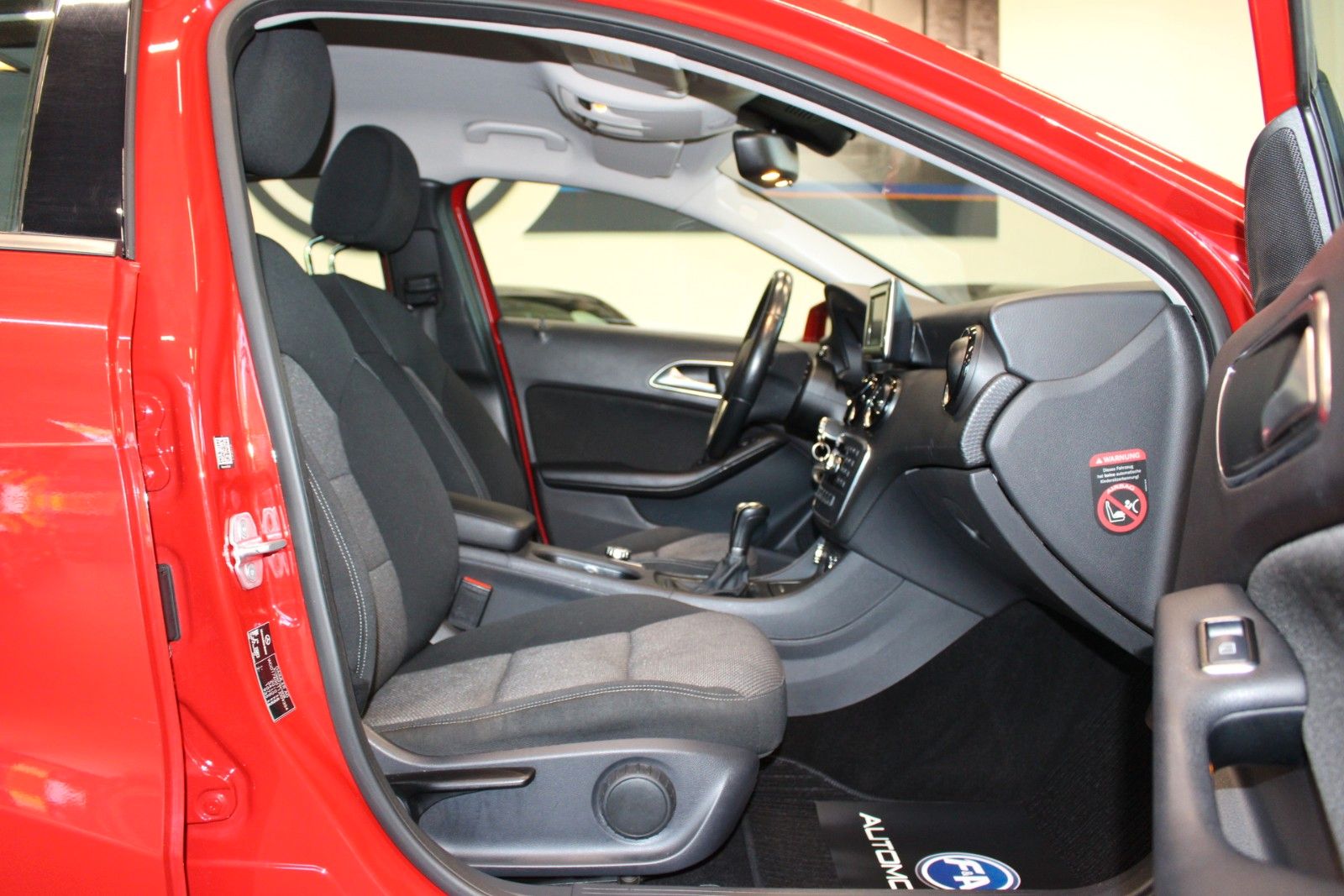 Fahrzeugabbildung Mercedes-Benz A 200 CDI *Bi-Xenon*PDC Navi