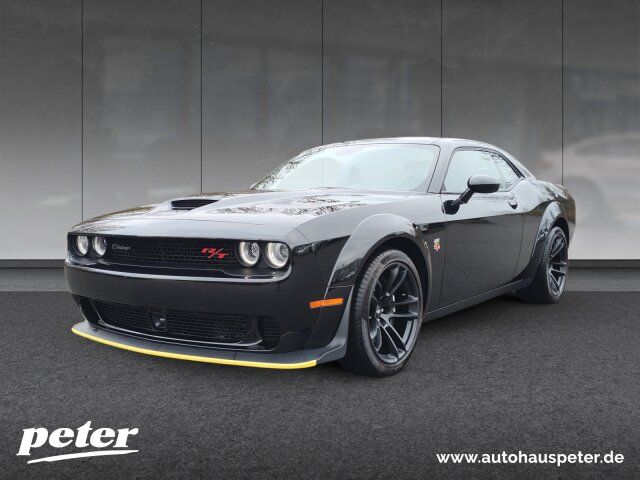 Dodge Challenger R/T Scat Pack Widebody 6.4L HEMI V8