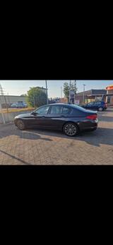 BMW 520d Navi Bluetooht HeadUp Standheizung  - BMW 520 in Duisburg