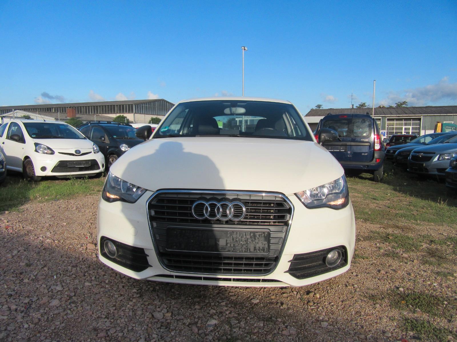 Audi A1 attraction Navi, Euro 5 ,Klimaautomatik