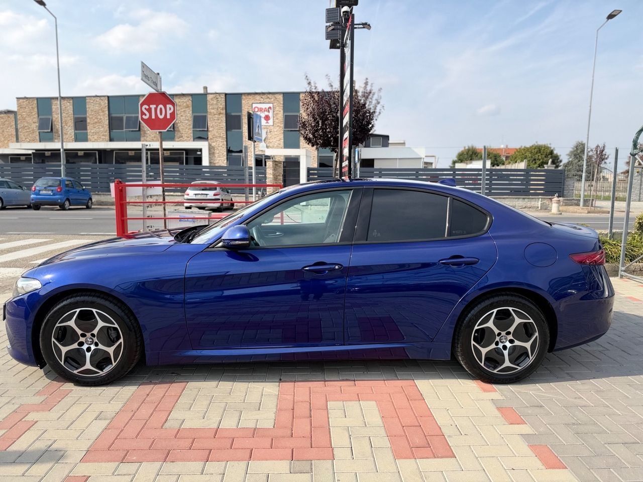 Alfa Romeo Giulia 2.2 Turbodiesel 160 CV AT8 imagem 3