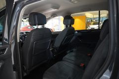 Fahrzeugabbildung Volkswagen Touran 1.5 TSI HIGHLINE 7-SITZ DSG NAVI/ACC/AHK