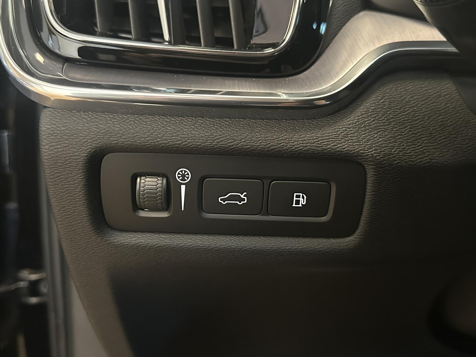 Volvo V60 AWD*PlugInACC*adapt.Licht*CAM*SHZ*1hand*Navi, миниатюра 25