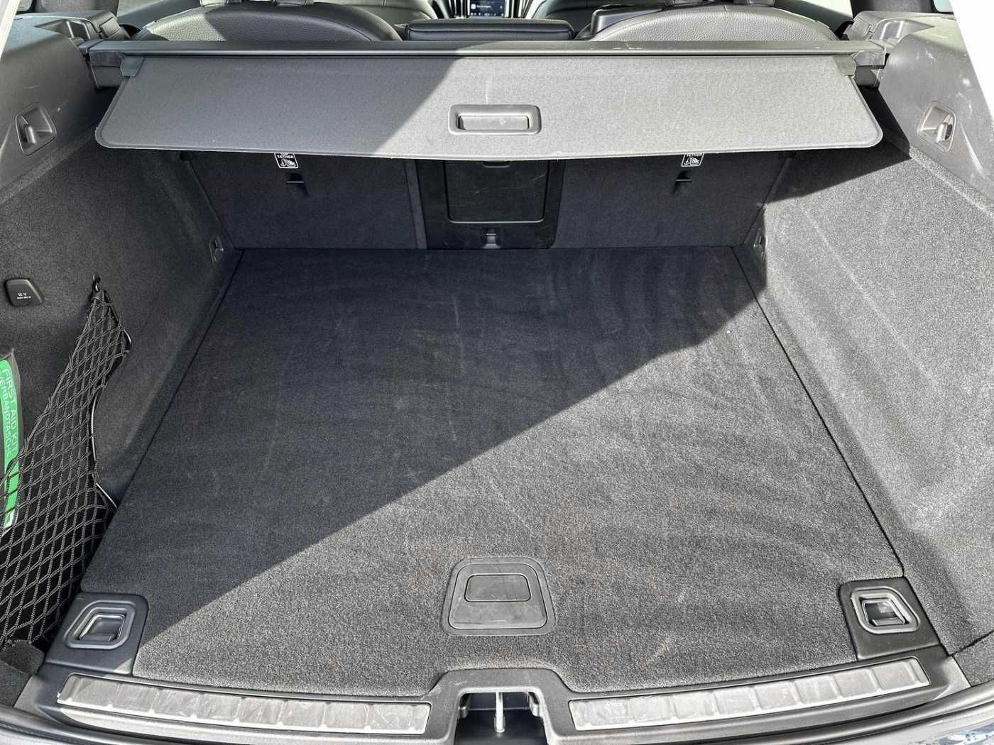 Volvo XC60 B4 Diesel Mild-Hybrid PLUS DARK foto 4