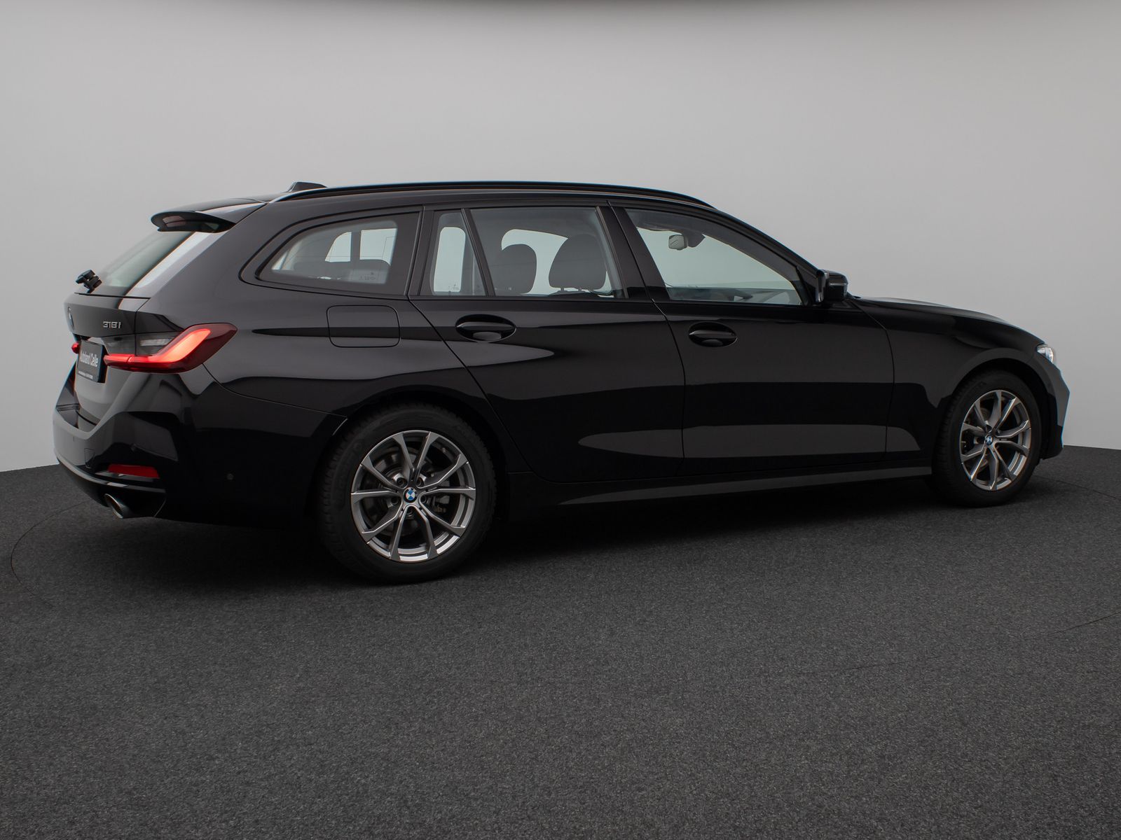 Fahrzeugabbildung BMW 318i Alarm DAB Kamera GeschwindigReg Sportlenkrd