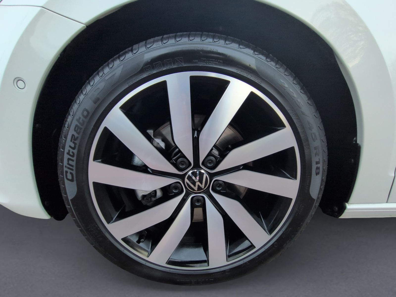 Touran Highline 1.5 TSI DSG STHZ+KINDERSITZ+AHK+