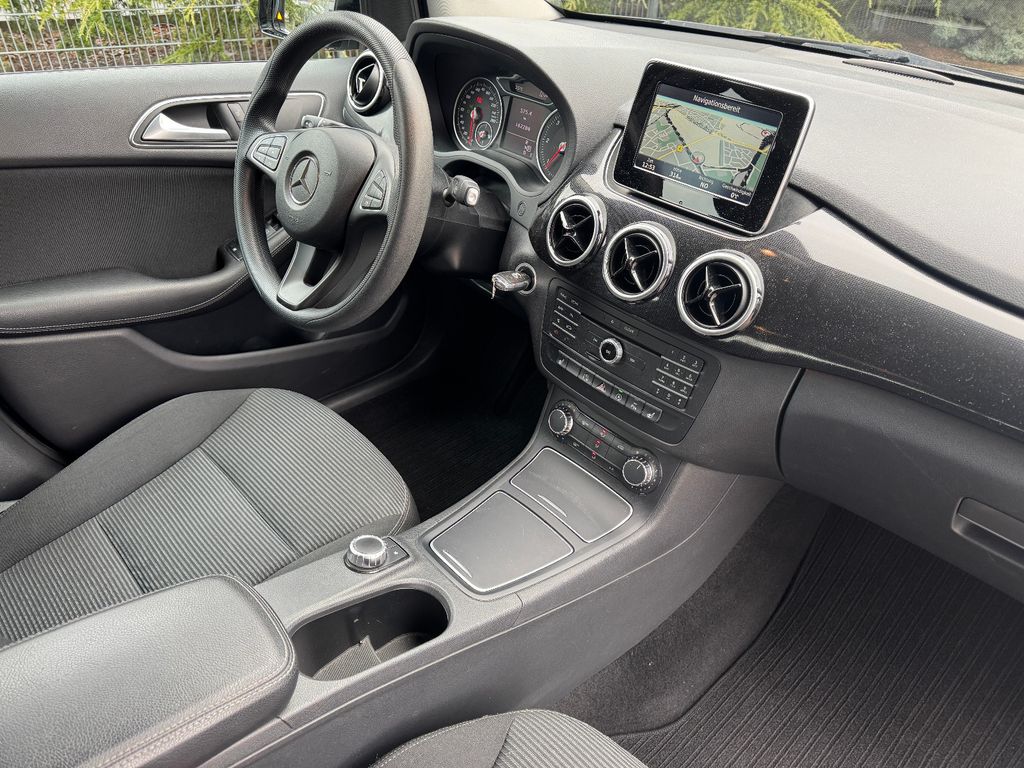 MERCEDES-BENZ B 200d Autom.*XENON*NAVI* MERCEDES-BENZ B 200d Autom.*XENON*NAVI*