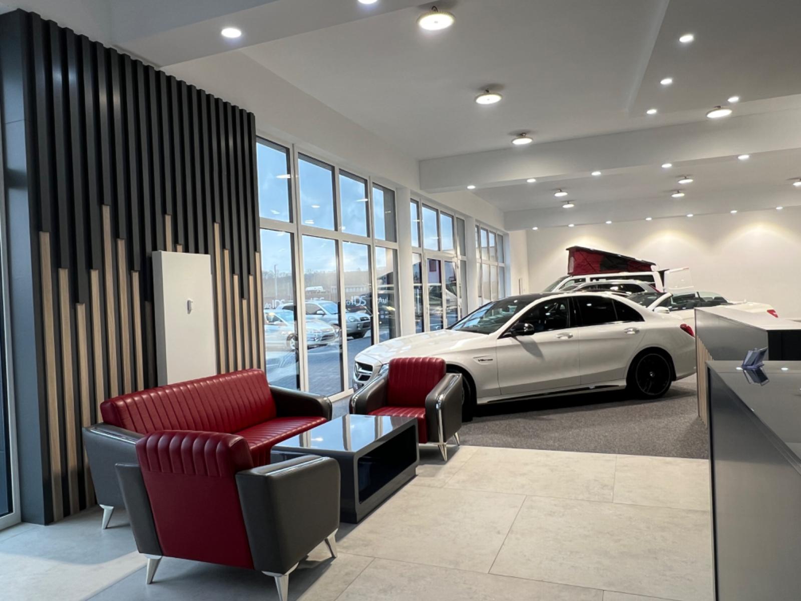 showroom-image-bottom