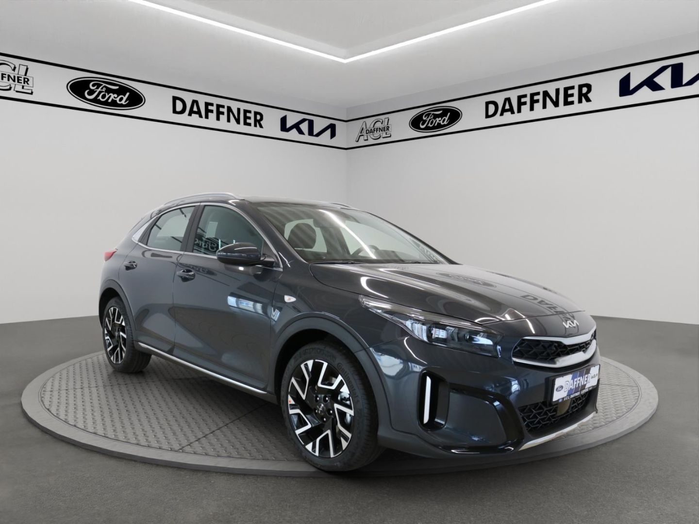Fahrzeugabbildung Kia XCeed Vision 1.5 Kamera PDC Navi LED Tempomat