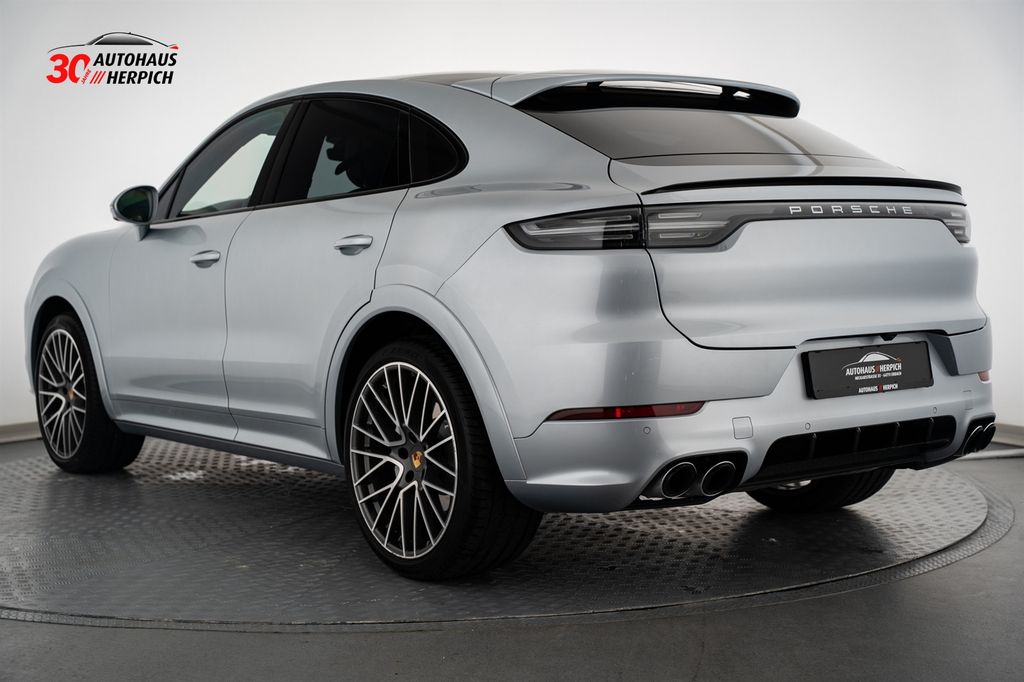 Porsche Cayenne — fotografia 3