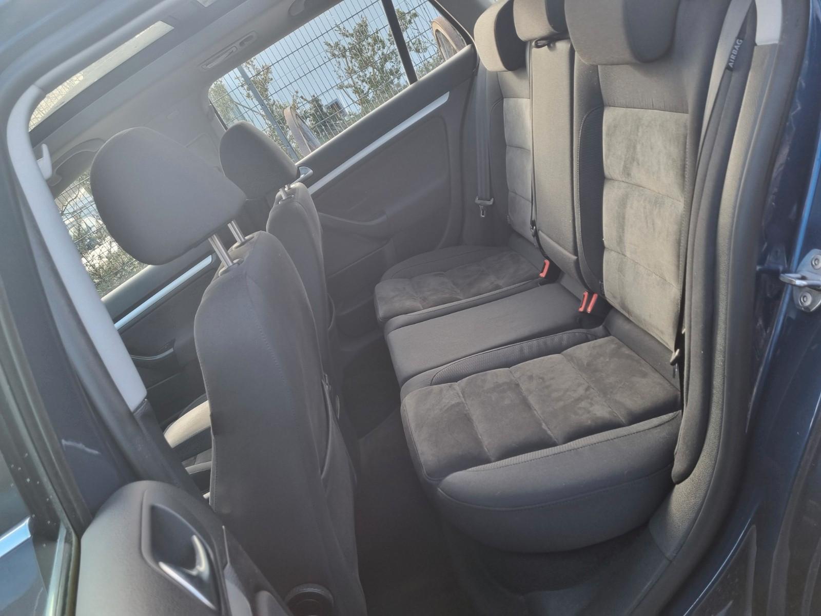 Volkswagen Golf 2010 — photo 11
