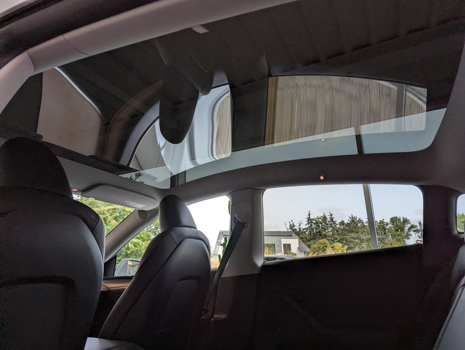 Tesla Model Y Long Range Dual AWD EAP AHK SOH-93,7% foto 16