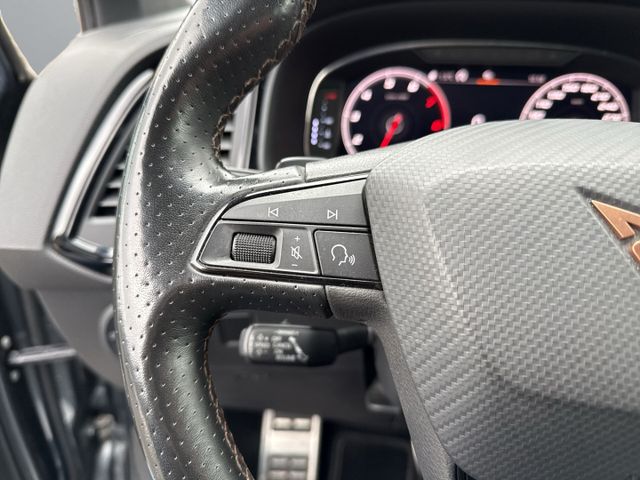 Ateca 4Drive *AHK-klappbar Navi Digitales Cockpi