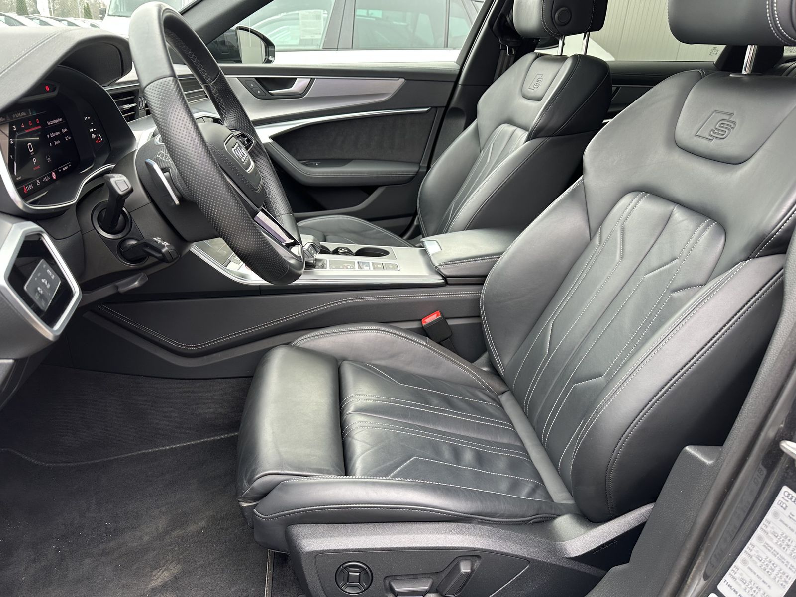 Fahrzeugabbildung Audi S6 Avant ABT Black NAV+MATRIX+20ZO+PANO+KAM+B&O