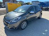 Peugeot 208 Allure Navi Panorama Motor Neu - Peugeot: Moto