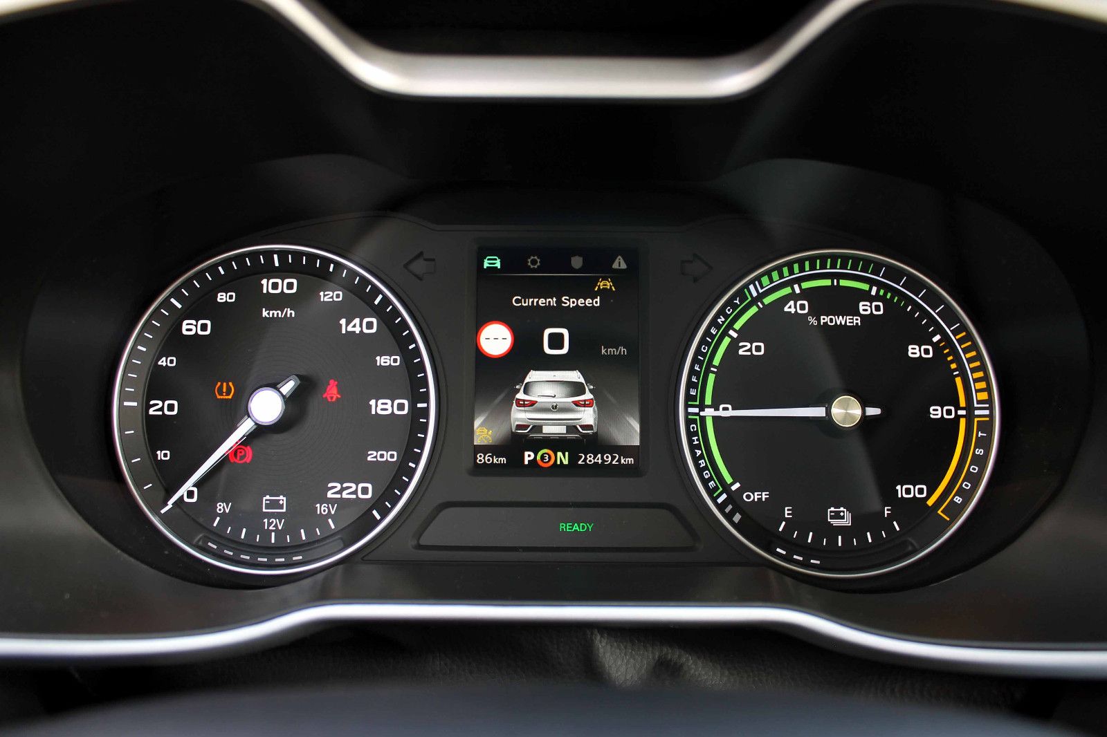 Fahrzeugabbildung MG ZS EV Luxury 5D ACC PANO NAV CarPlay BT SHZ KAM
