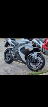 Yamaha YZF-R1 - YAMAHA 2008 R1