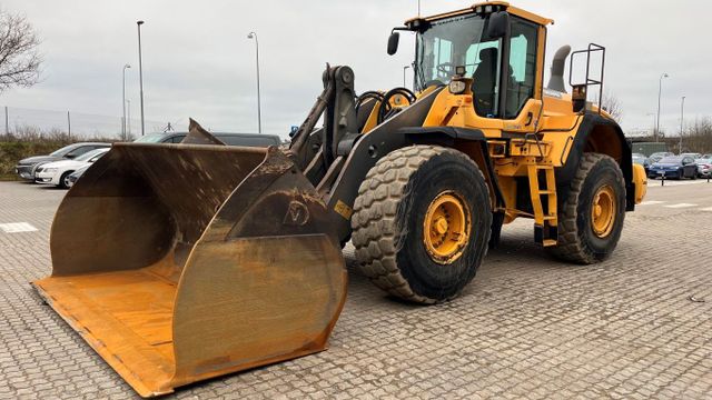 Volvo L180G **BJ. 2013 *17400 H/ZSA/