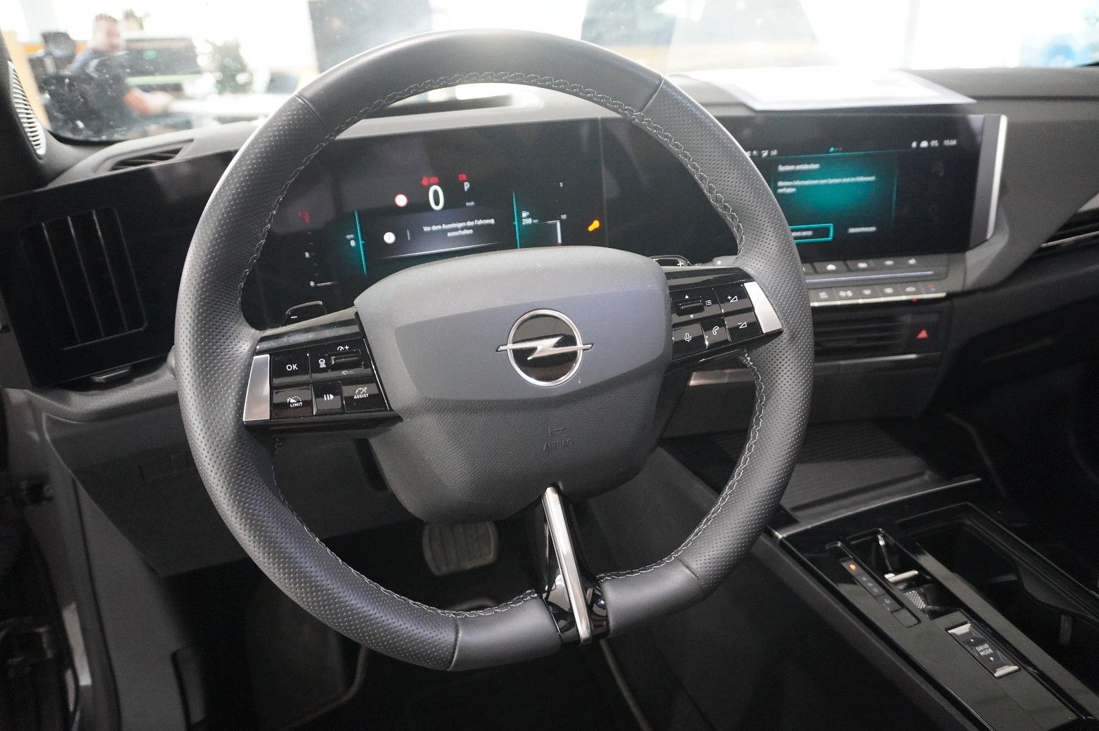 Fahrzeugabbildung Opel Astra L ST 1.2T GS SPORT NAVI/LED/360°/PANO./HUD