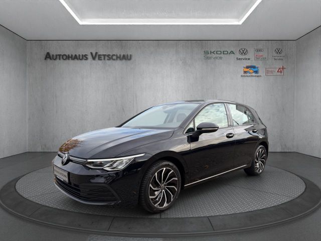 Golf VIII Life 1.5 TSI NAVI/STHZG/LED/ACC/RFK