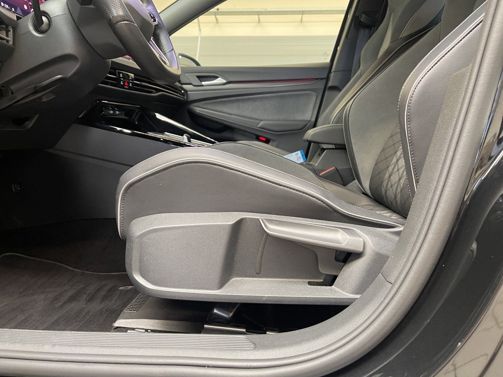 Volkswagen Golf - Bild 10