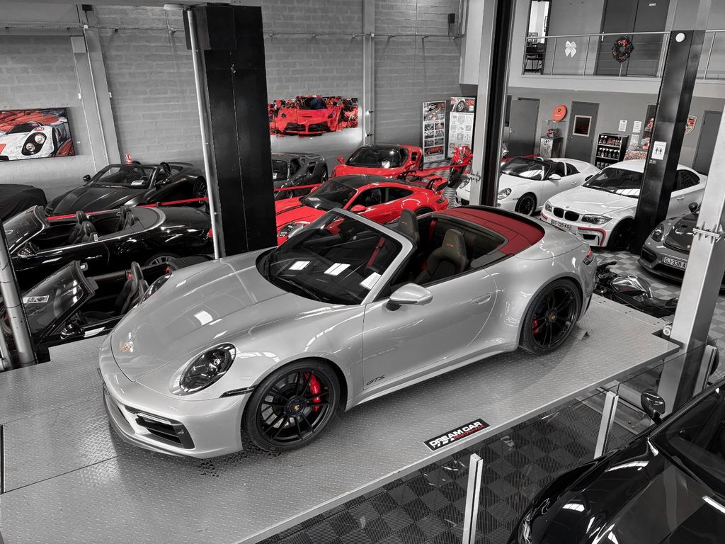 Image of Porsche 992