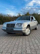 Mercedes-Benz W124 220 sehr gute Zustand zu Verkaufen(po... - gebrauchte Mercedes-Benz 220 aus dem Jahr 1994