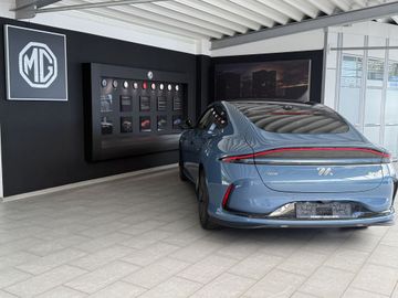 MG IM5 100kWh Premium