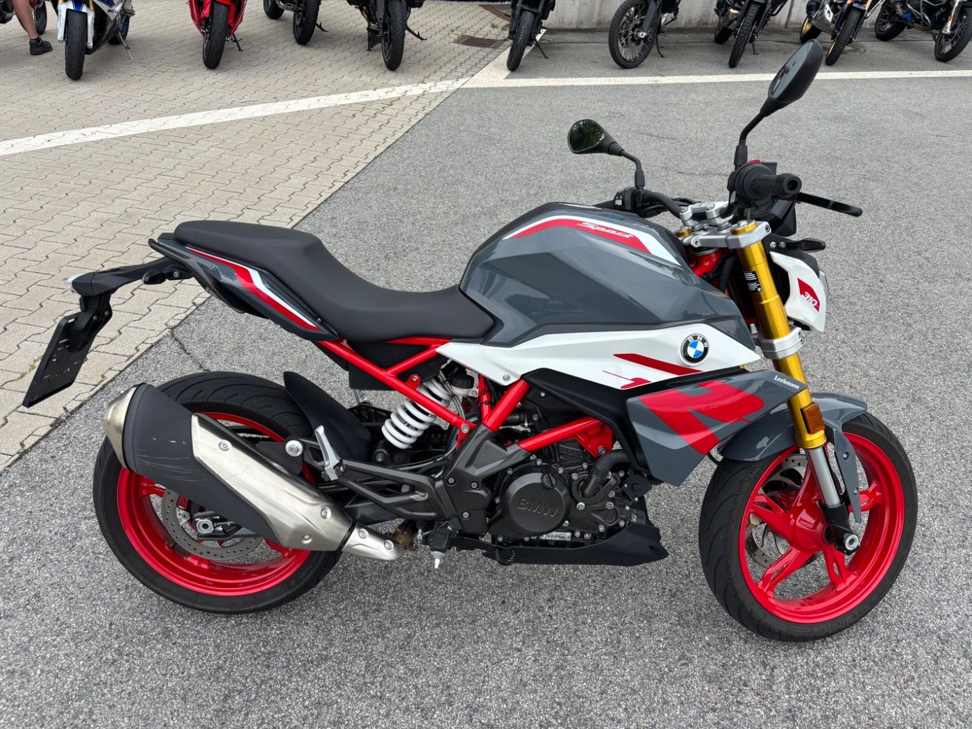 Fahrzeugabbildung BMW G 310 R Style Sport gepflegter Zustand
