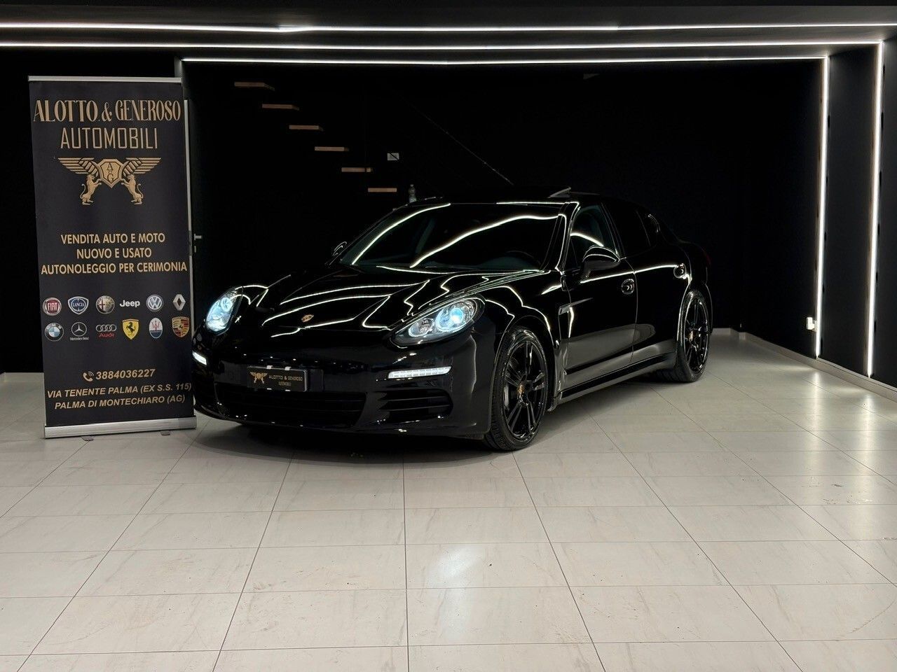 PORSCHE Panamera