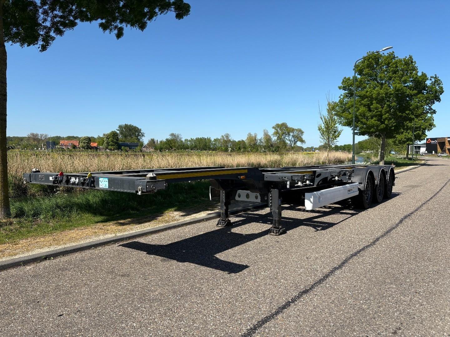 Wielton NS3P  Multichassis / SAF Axles / Extendable / Di