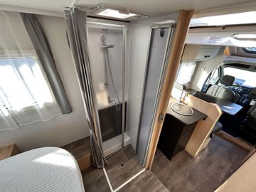 Sunlight Adventure T Ford 690L HUBBETT Backofen SAT TV 