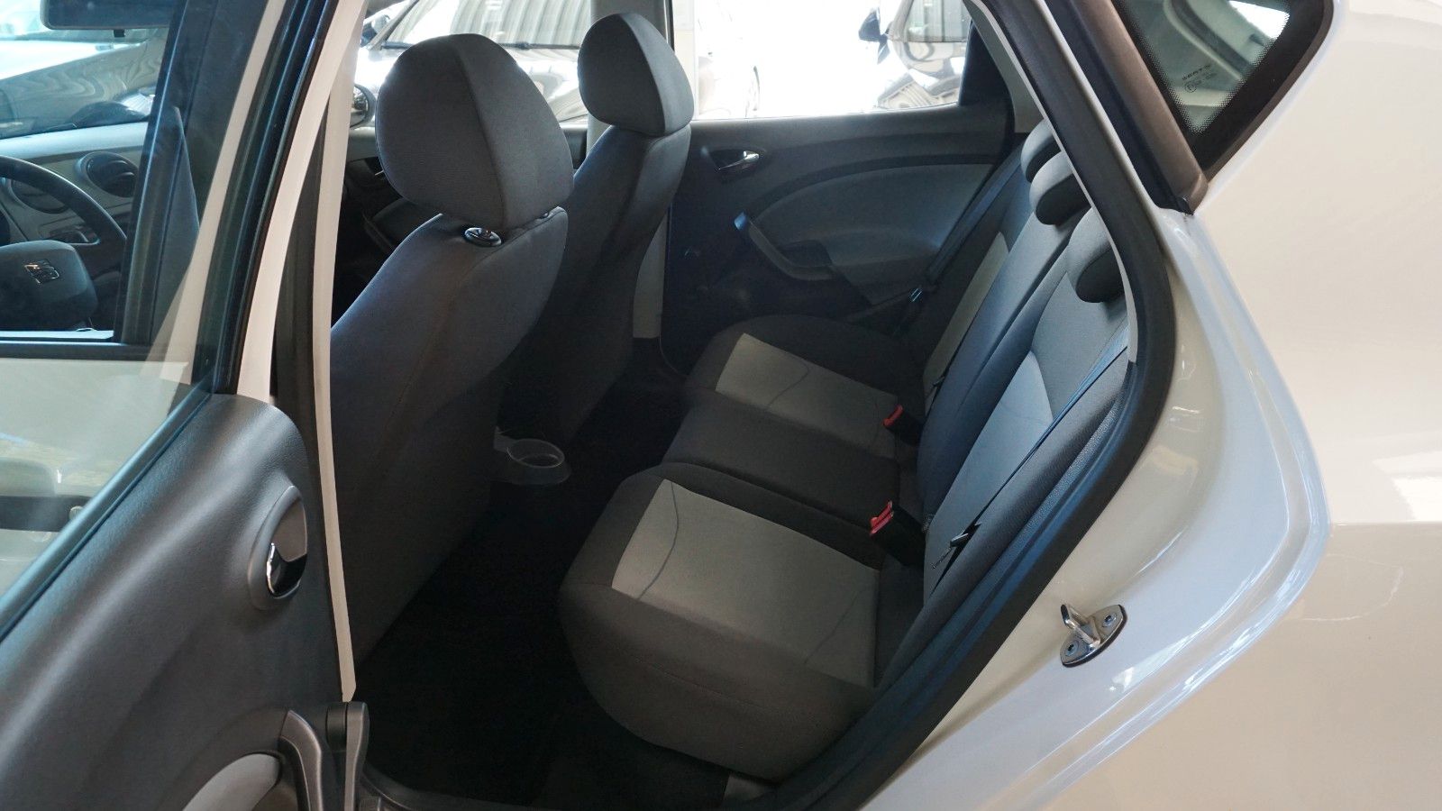 Fahrzeugabbildung SEAT Ibiza 1.4 Reference