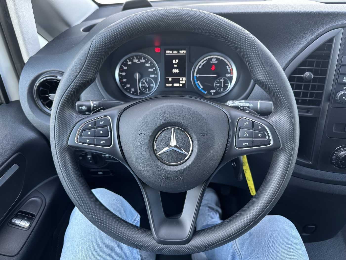 Fahrzeugabbildung Mercedes-Benz eVito 112 Klima Kamera Audio 30 Sitzheiz Tempom.
