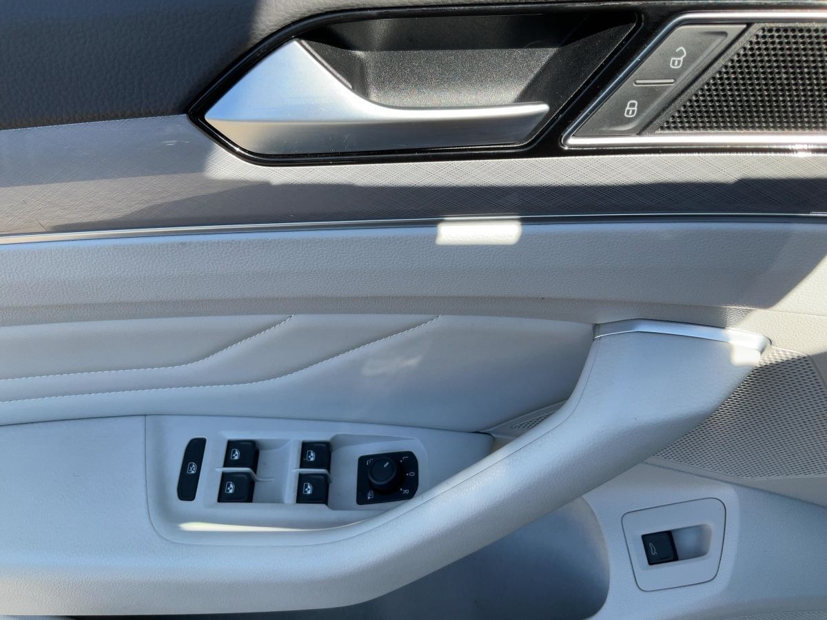 Volkswagen Passat Variant - Bild 15