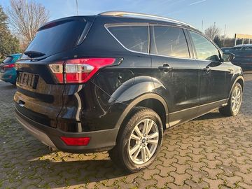 Ford Kuga - 3