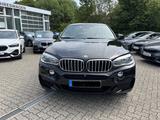 BMW X6 xDrive50i - M Paket - BMW X6: Xdrive50i